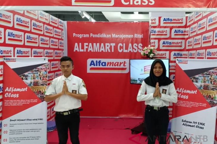 Alfamart Class 2018 targetkan serap 300 siswa SMK NTB